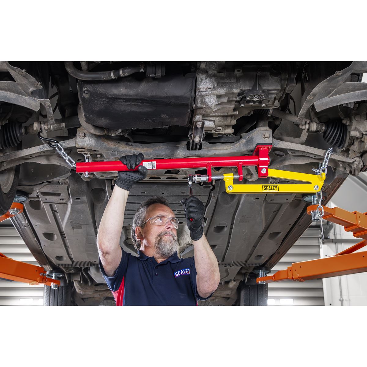 Sealey Hands Free Suspension Arm Lever With Chain Adjustable 65 to 265mm VS3819
