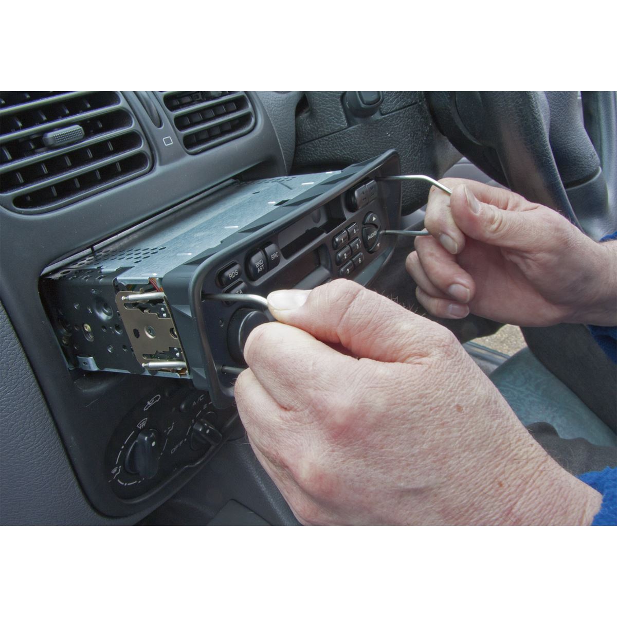 Sealey Radio Release Tool Set 18pc VS8041