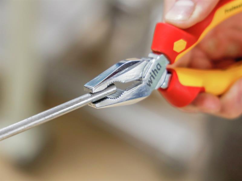 Wiha Professional electric Combination Pliers with DynamicJoint® 180mm WHA27418