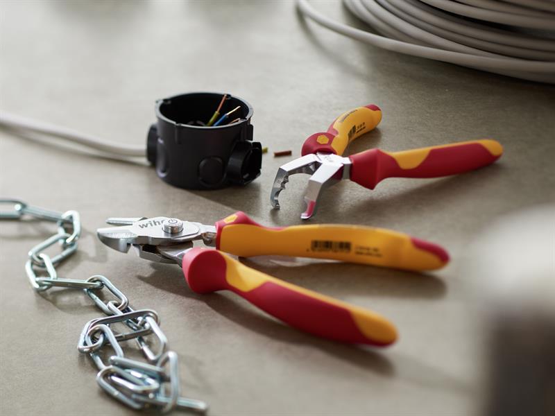Wiha Professional electric Installation TriCut Pliers 170mm WHA38853