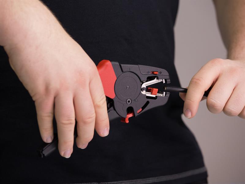 Wiha Automatic Stripping Tool Skinning And Trimming Cables 0.03 16mm WHA42062