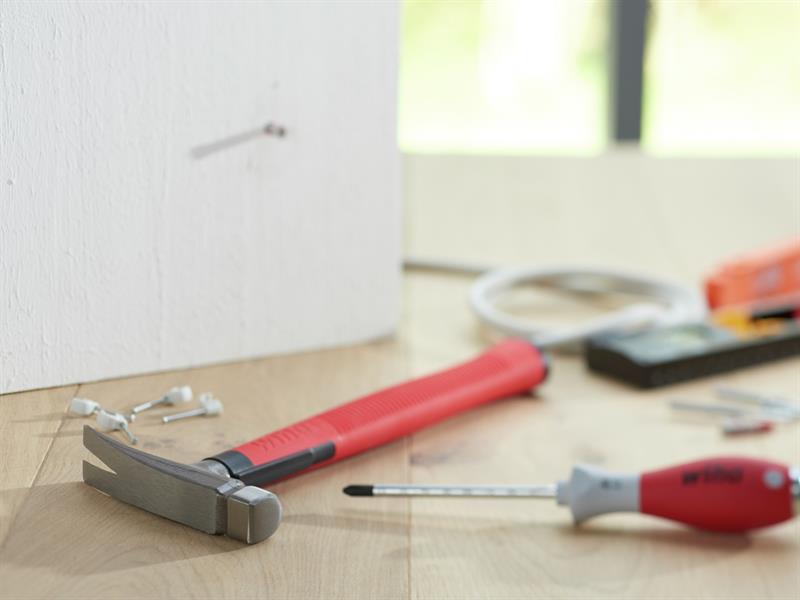 Wiha Electrician's Hammer 300g WHA42071