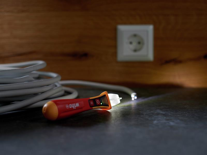 Wiha Non-contact Voltage Detector 12-1000V AC WHA43797