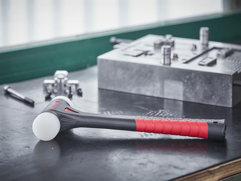 Wiha FibreBuzz® Soft-Faced Hammer 740g WHA44598