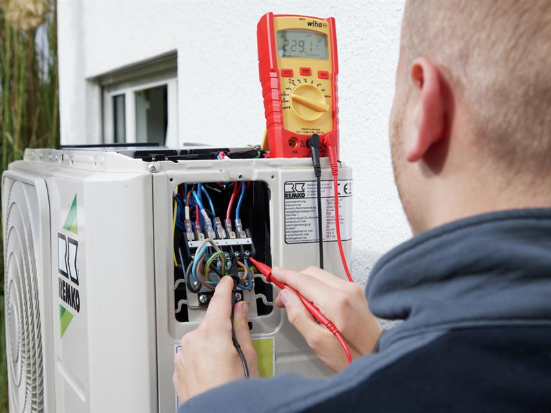 Wiha Digital Multimeter 1,000 V AC, CAT IV WHA45215