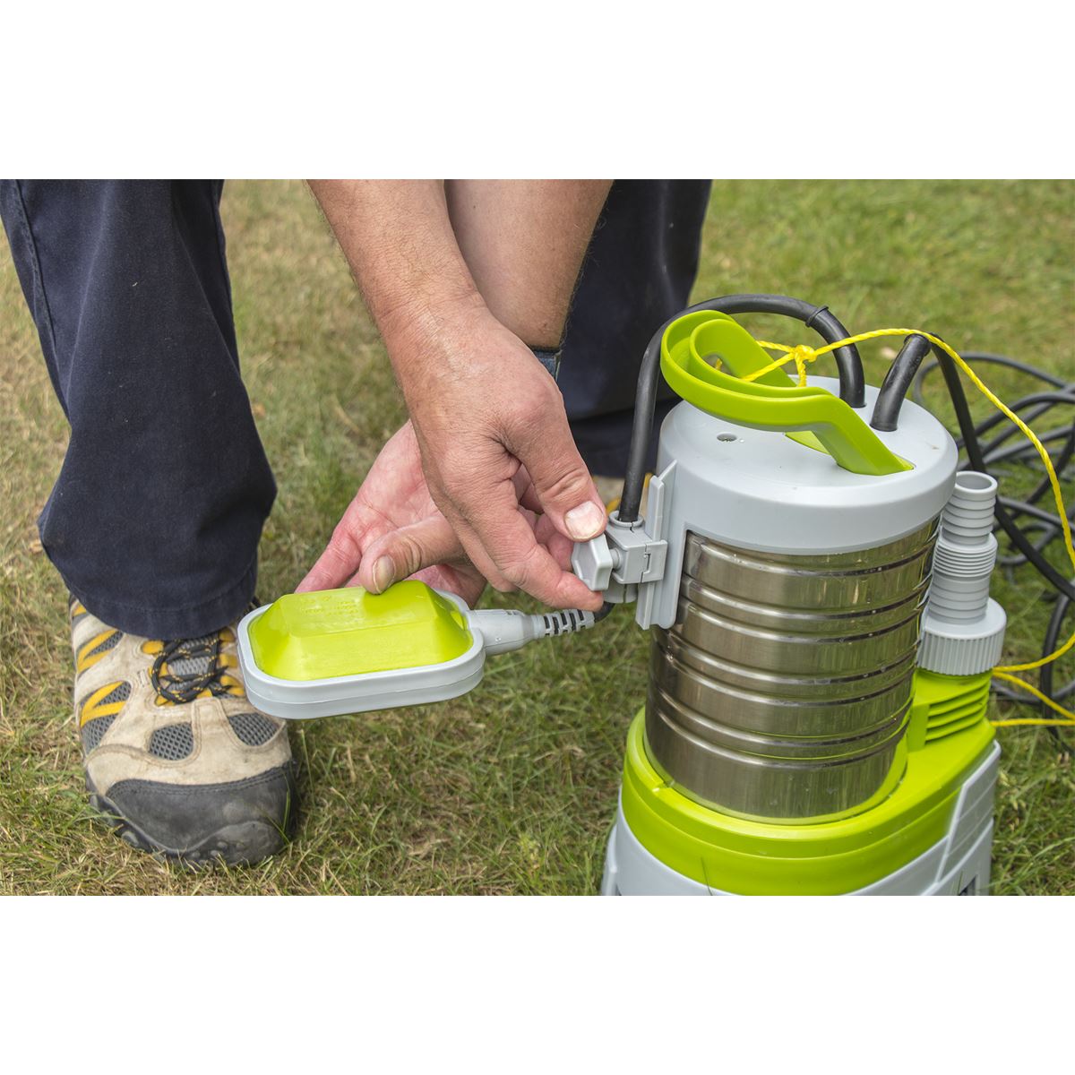 Sealey Submersible Stainless Water Pump Automatic Dirty Water 225L/min 230V WPS225P