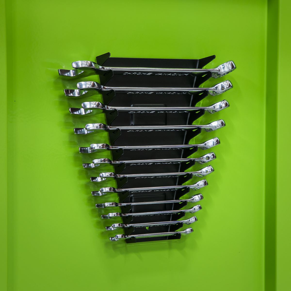 Sealey Spanner Rack Magnetic Capacity 12 Spanners WR03