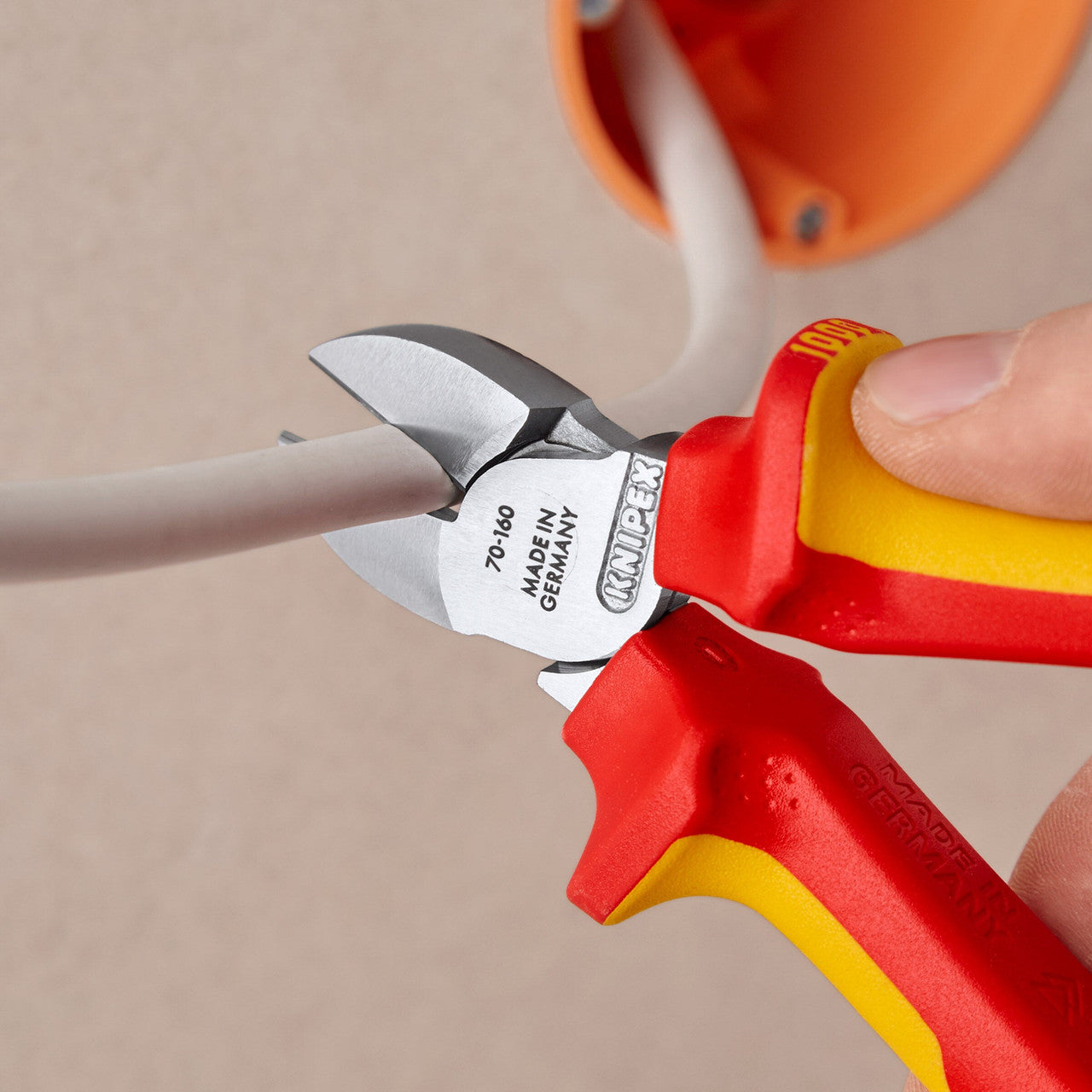 Knipex Diagonal Cutter VDE 1000V 160mm Cutting Capacity 4mm Soft Wire 7006160SB