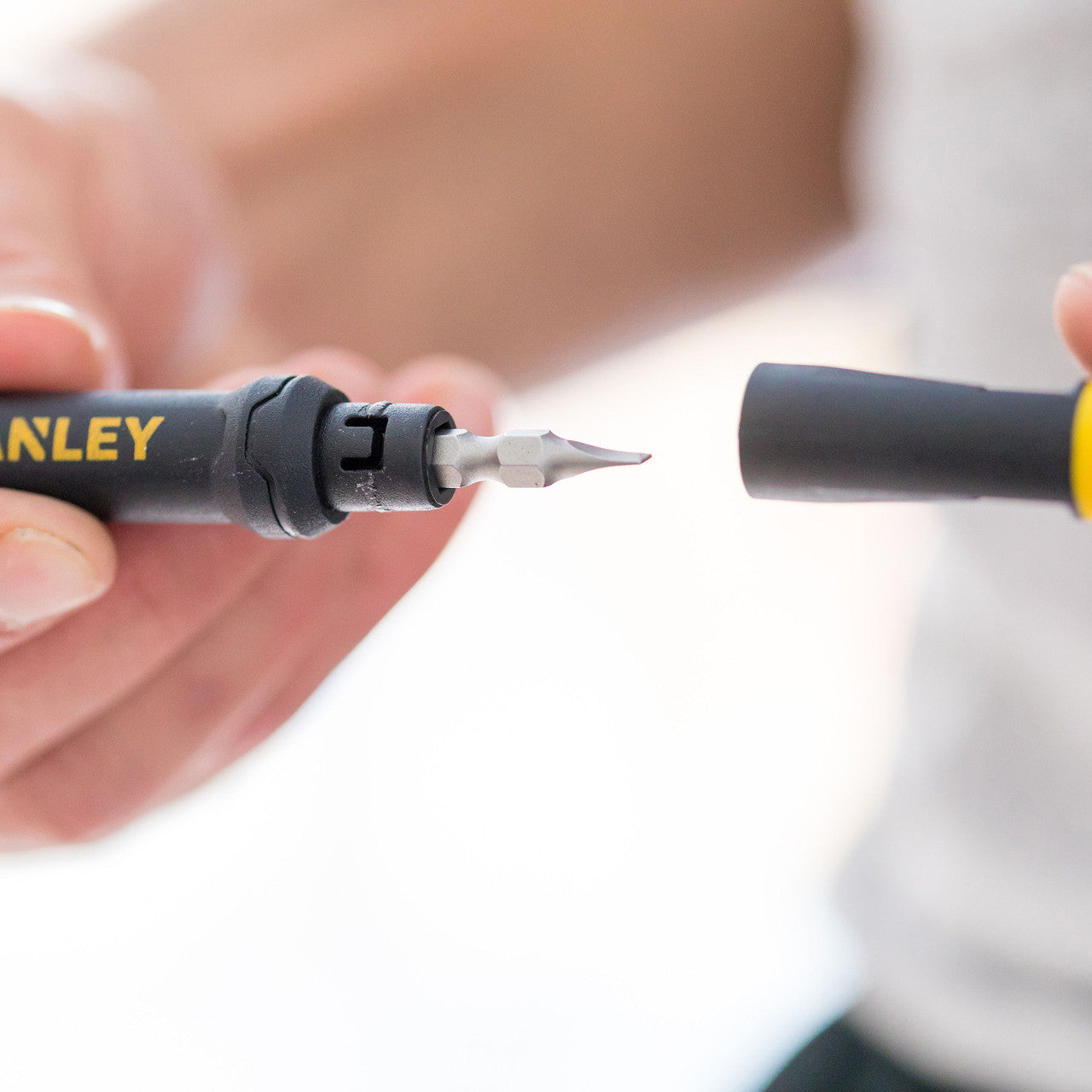 Stanley 4-in-1 Pocket Screwdriver 2 double-ended bits slotted/Phillips 66-344M