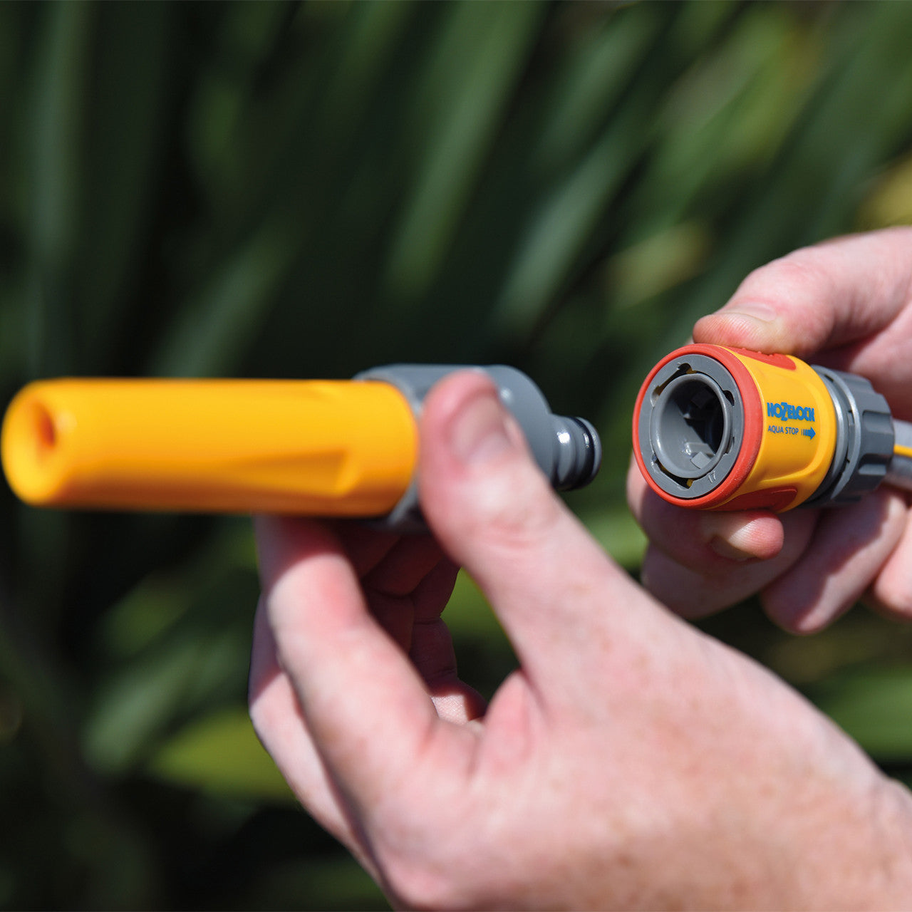 Hozelock Water Stop Connector 12.5 - 15mm Automatically Shuts Off 2075
