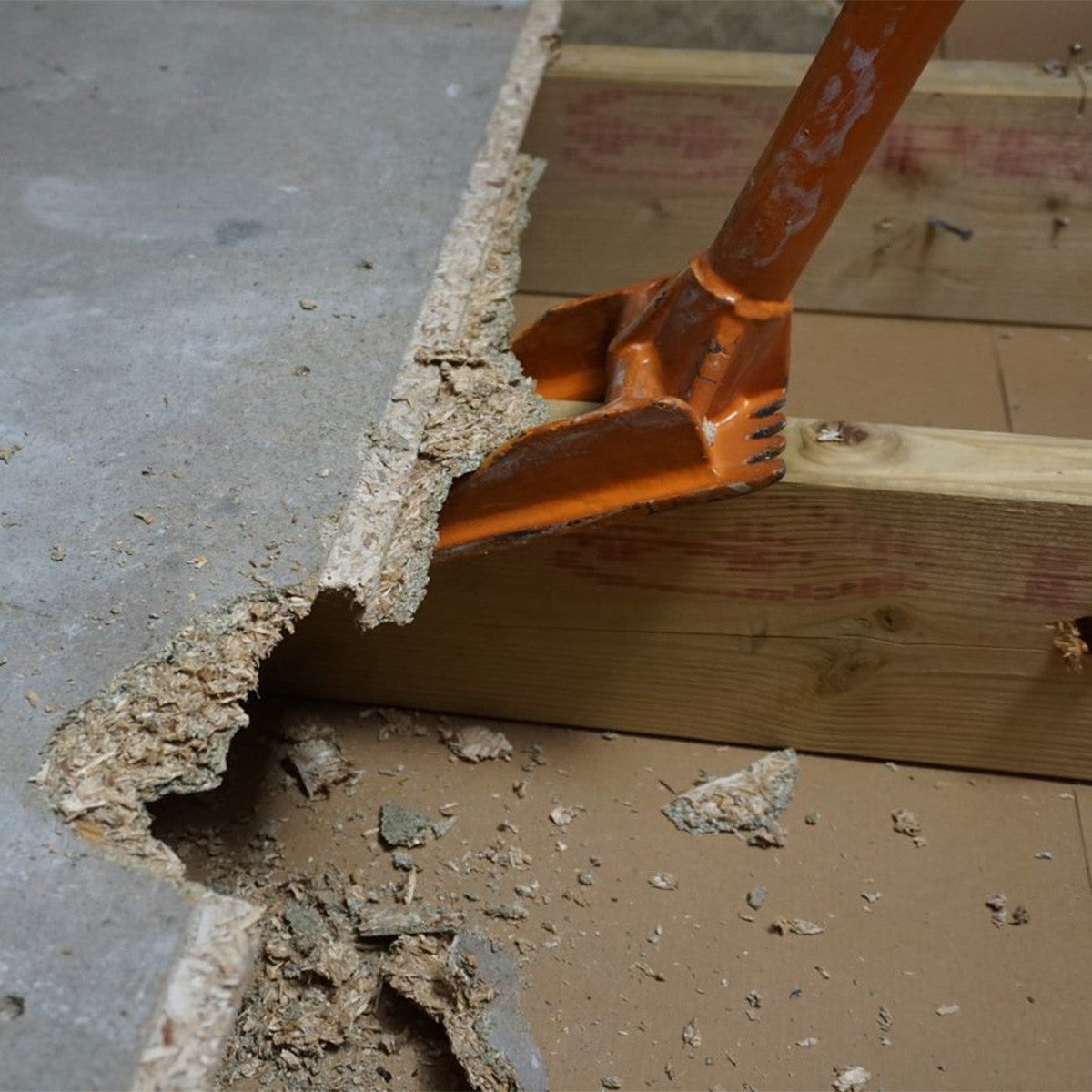 Gutster Demolition Wrecking Bar with Wheels 1.5 metres With Nail puller GB02