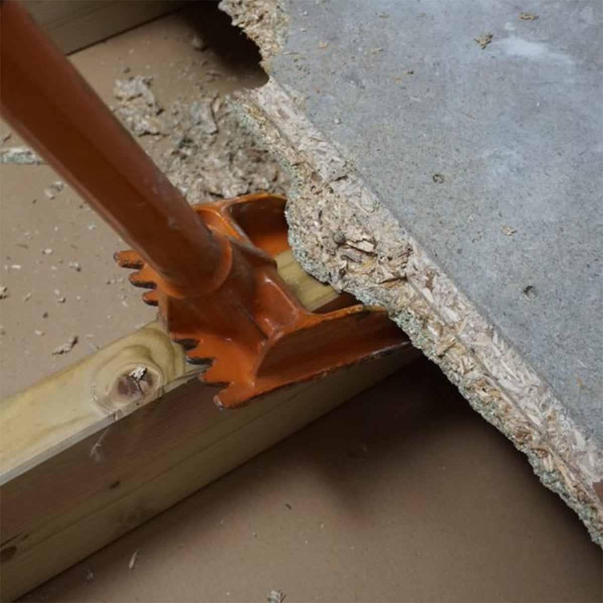 Gutster Medium Demolition Wrecking Bar 1.2 metres With Nail puller GB01