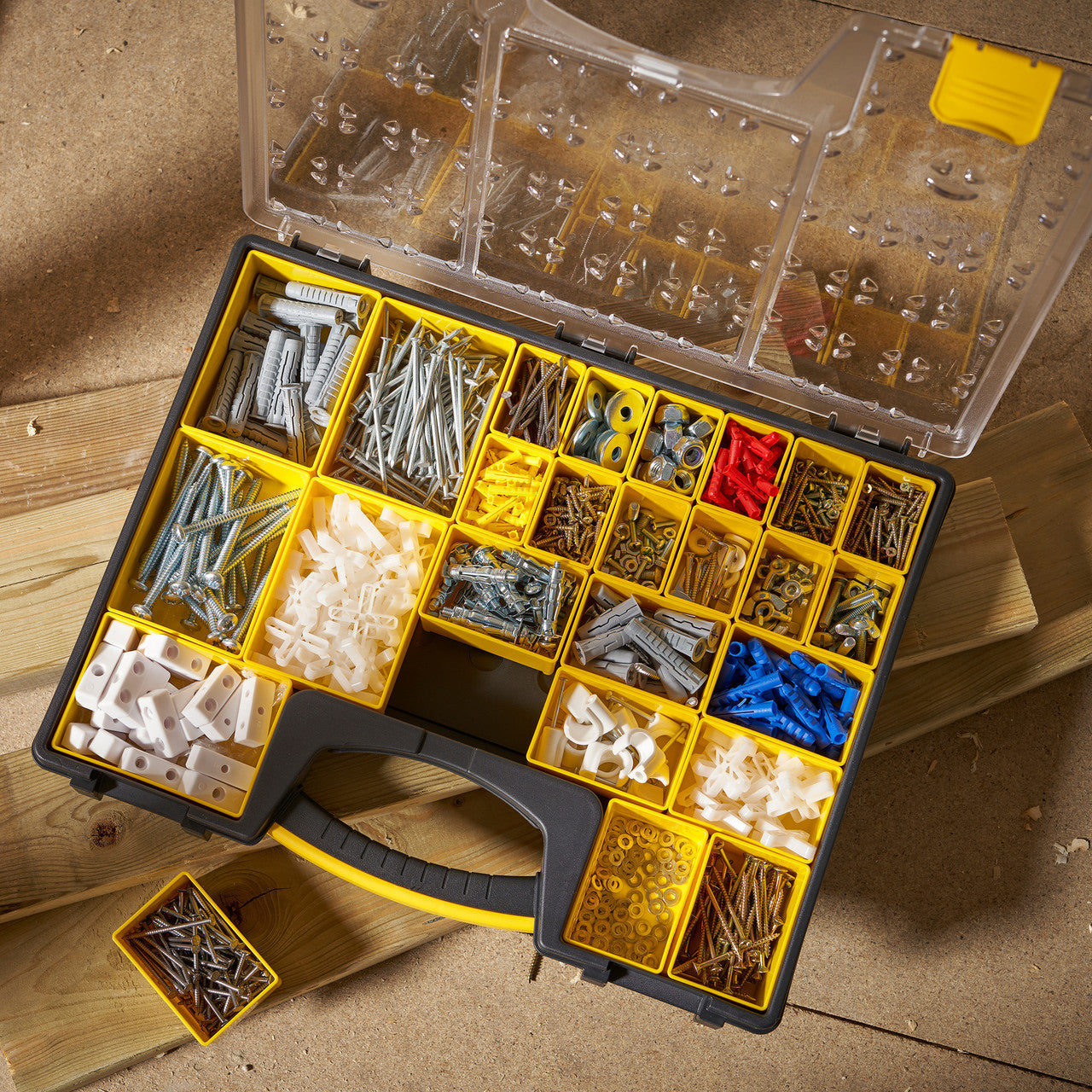 Stanley 1-92-748 Professional Shallow Organiser with 25 Compartments