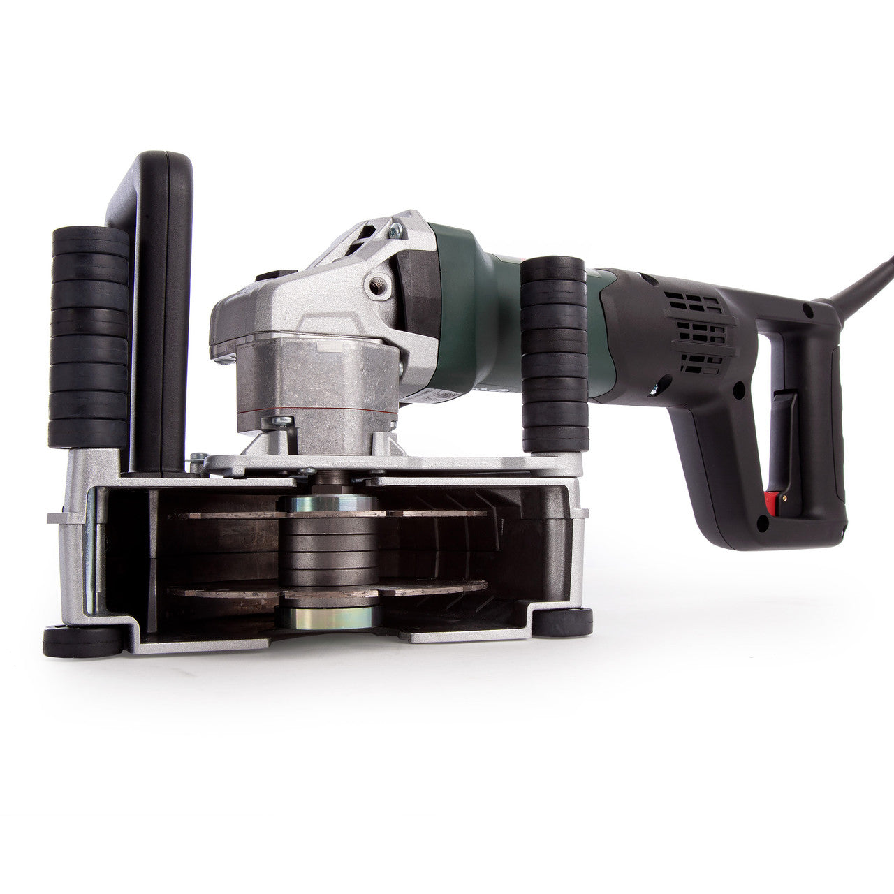 Metabo MFE 40 Wall Chaser with 2 x 125mm Cutting Discs and Carry Case (240V)