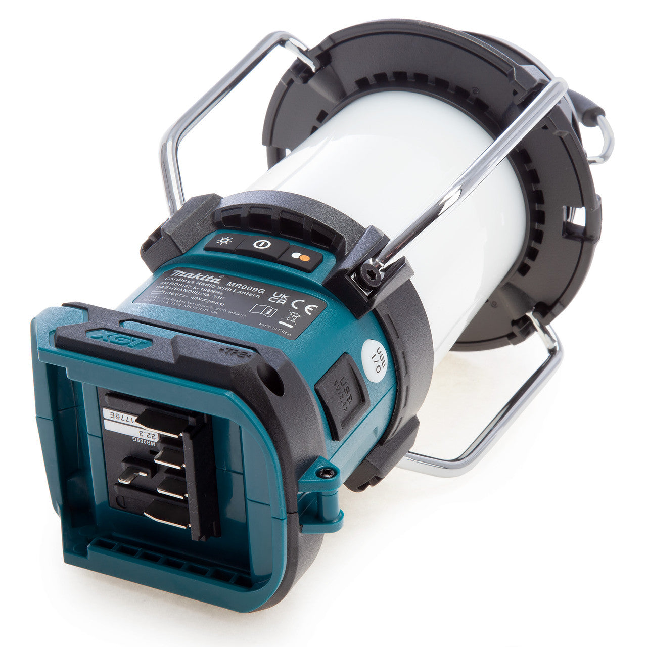 Makita 40V max XGT Bluetooth DAB/DAB+ Radio Lantern Body Only MR009GZ