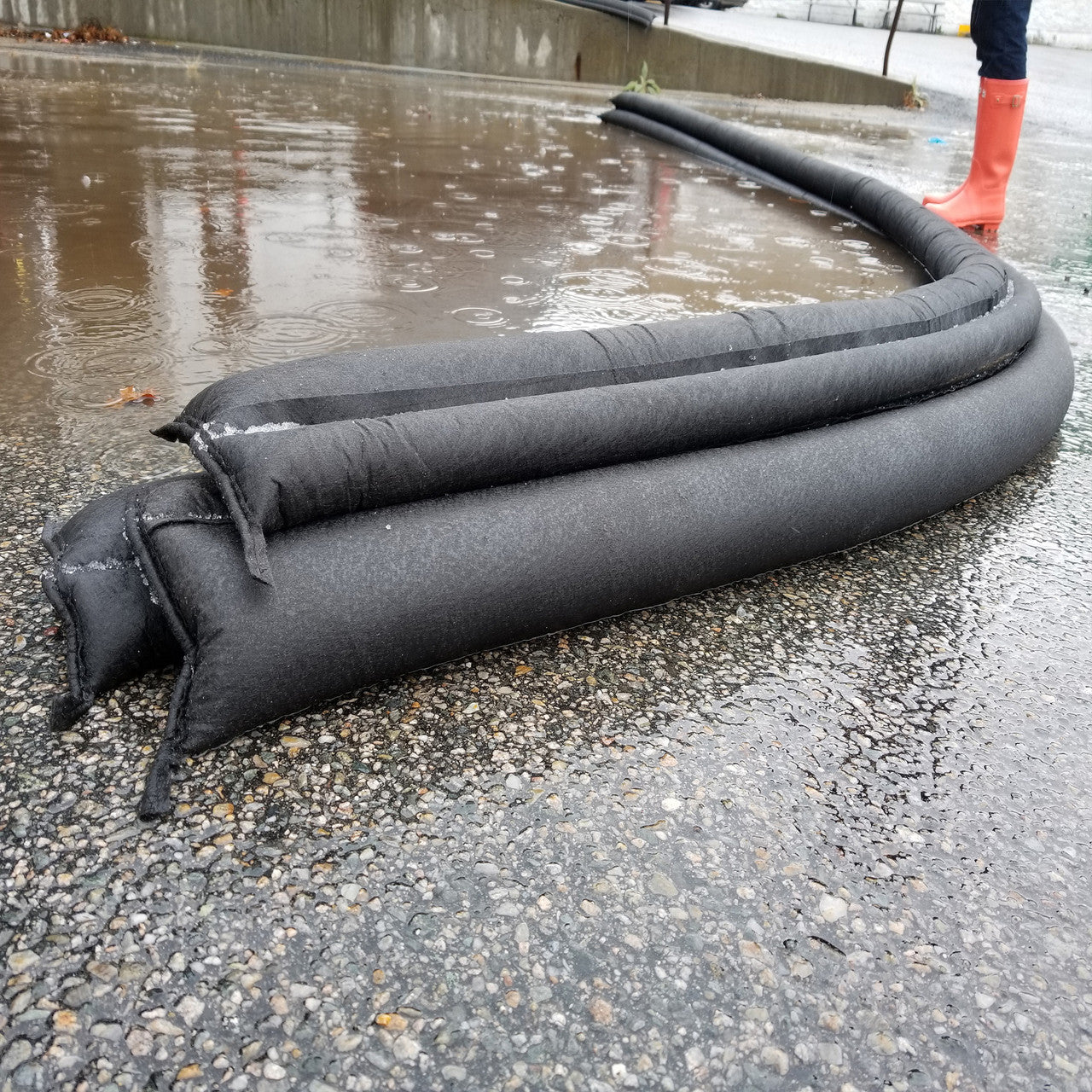 Quick Dam Water Activated Flood Barriers 1.5m 5ft Pack of 4 QD65-4