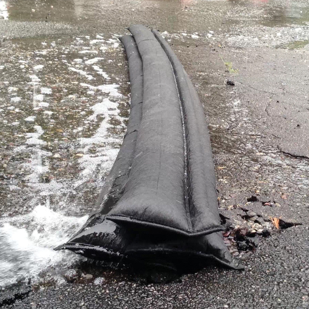 Quick Dam Water Activated Flood Barrier 1.5m 5ft Single grows to 90mm QD65-1