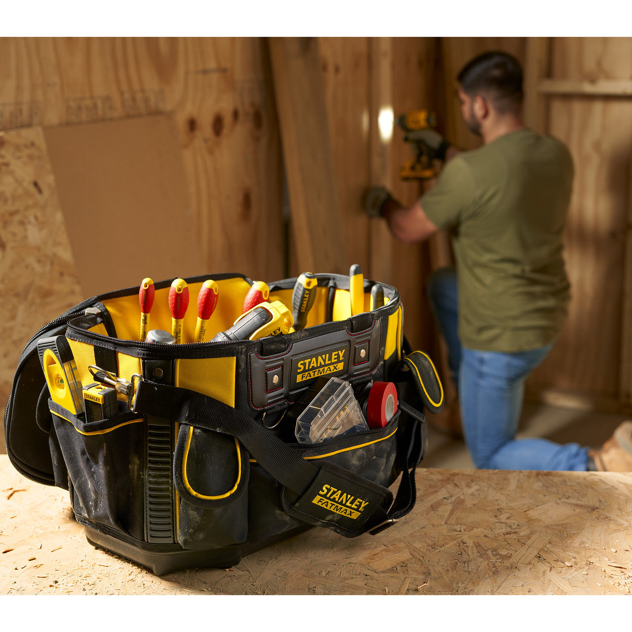 Stanley Fatmax Round Top Rigid Tool Bag Dimensions 50 x 33 x 31cm FMST1-70749