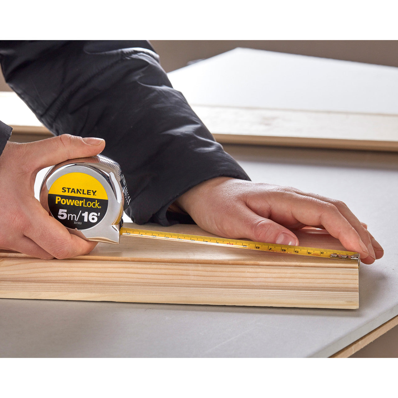 Stanley PowerLock Tape Measure 16ft 5m Width 19mm Belt Clip Tru Zero 0-33-553