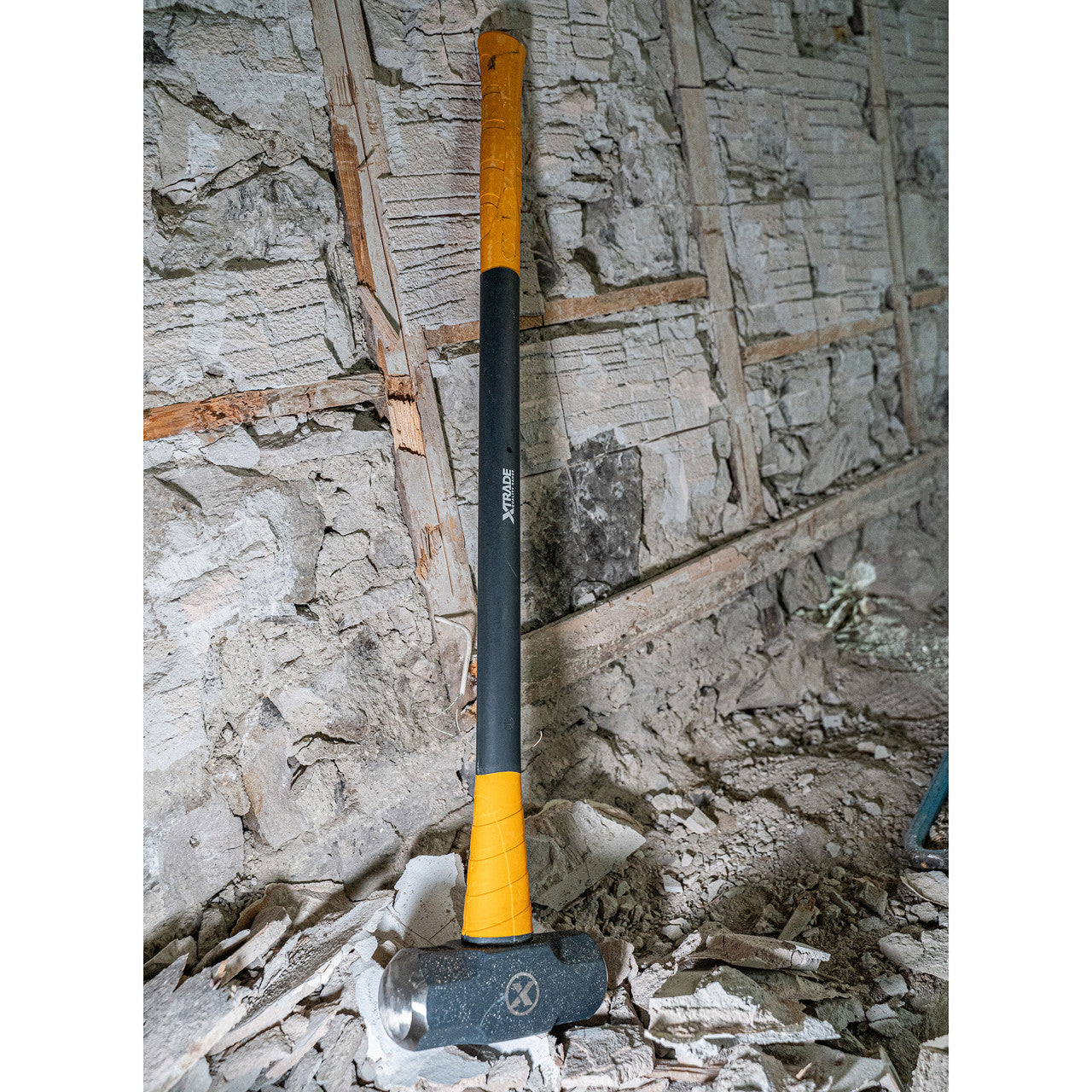 XTrade Sledge Hammer Fibreglass Handle 7lb Soft Grip Non Slip Shaft X0900081
