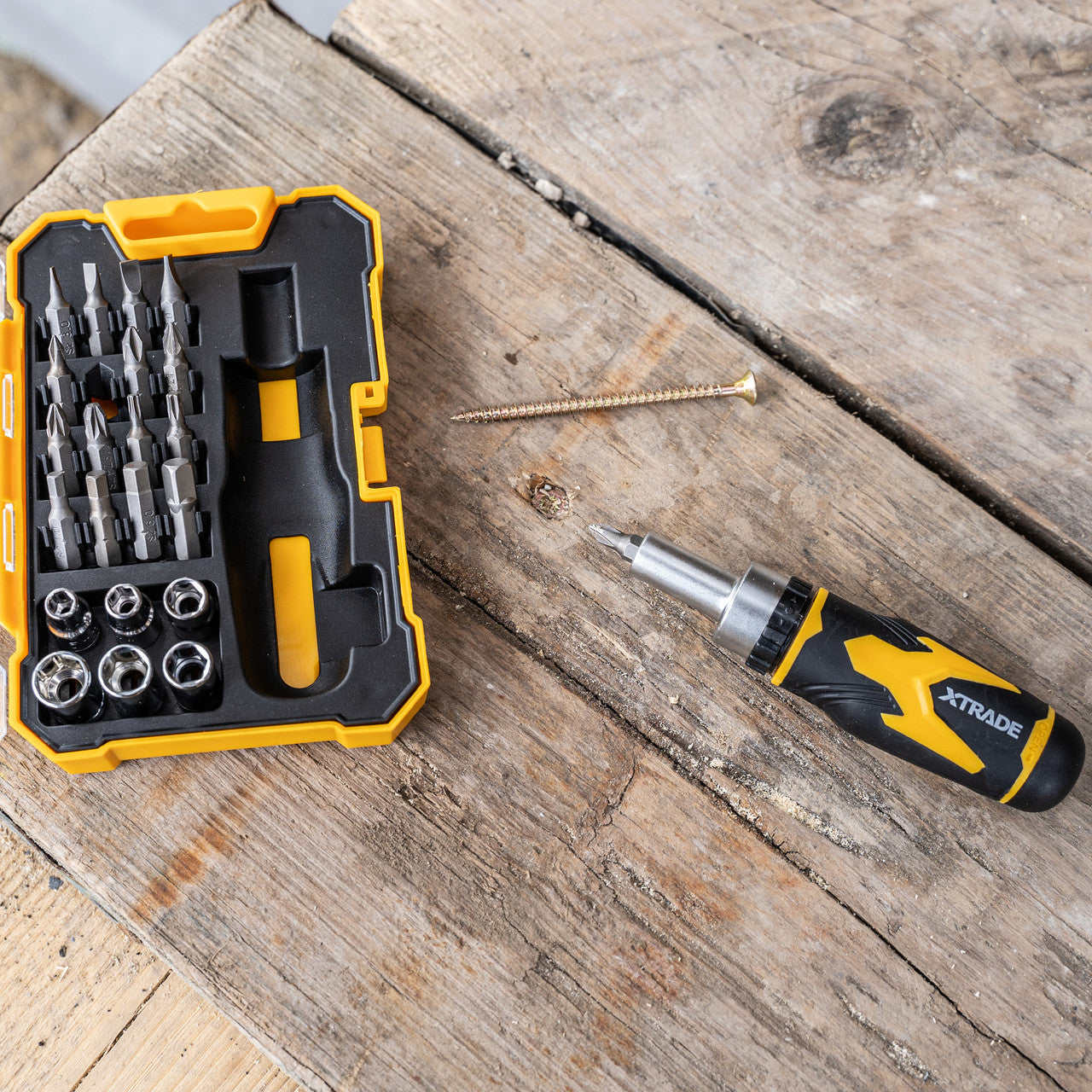 XTrade Ratchet Bit Driver & Socket Set 23 Piece In A storage Case X0900076