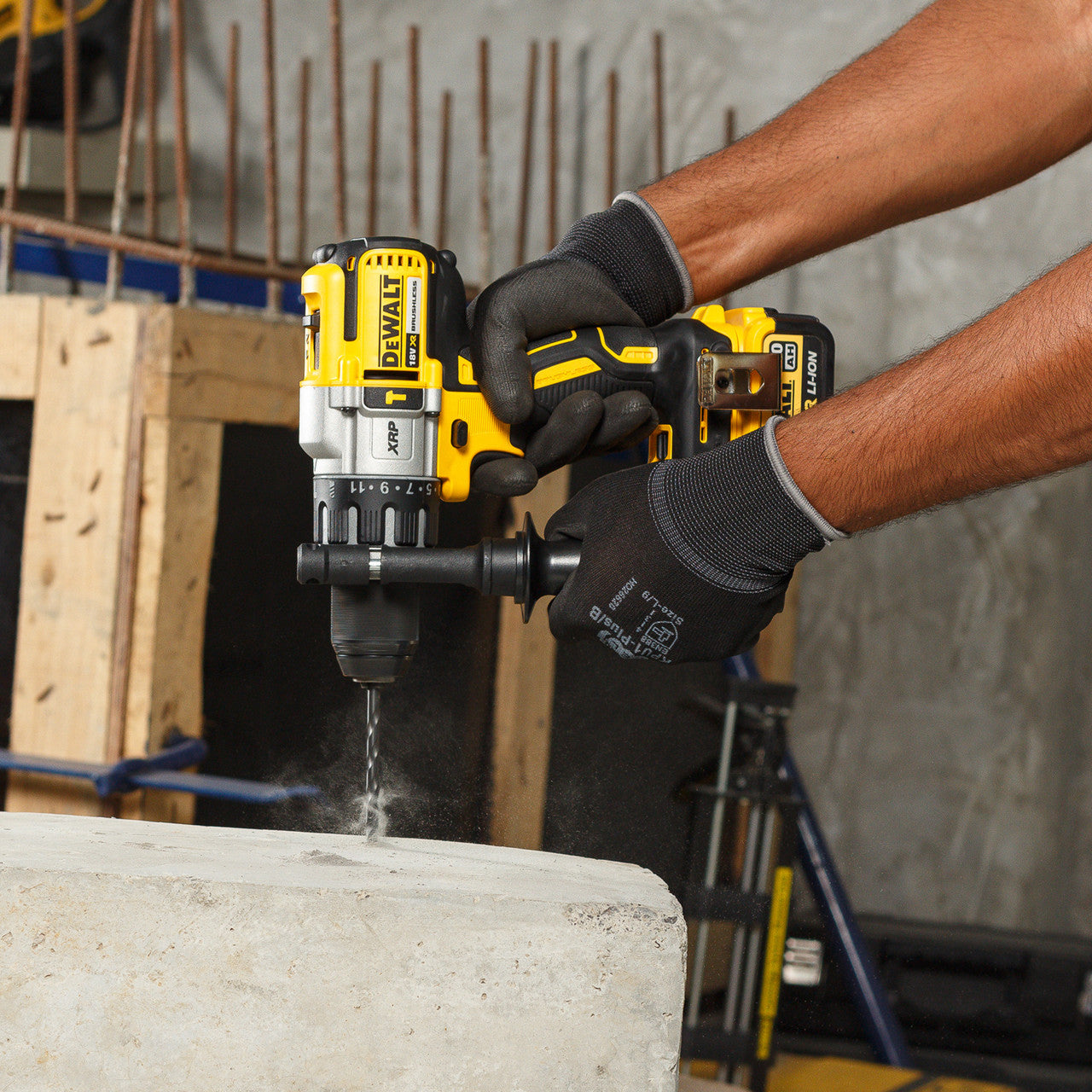 Dewalt 18V XR Brushless Combi Drill 1 x 9.0Ah FlexVolt Batt TStak Case DCD996X1