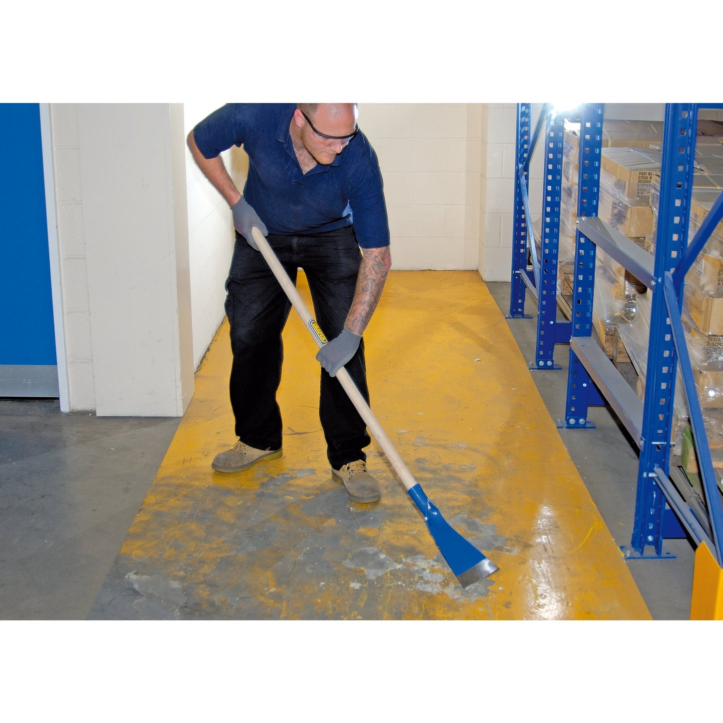 Draper Expert Scraper and Root Digger with Wood Shaft Length 1410mm 05166