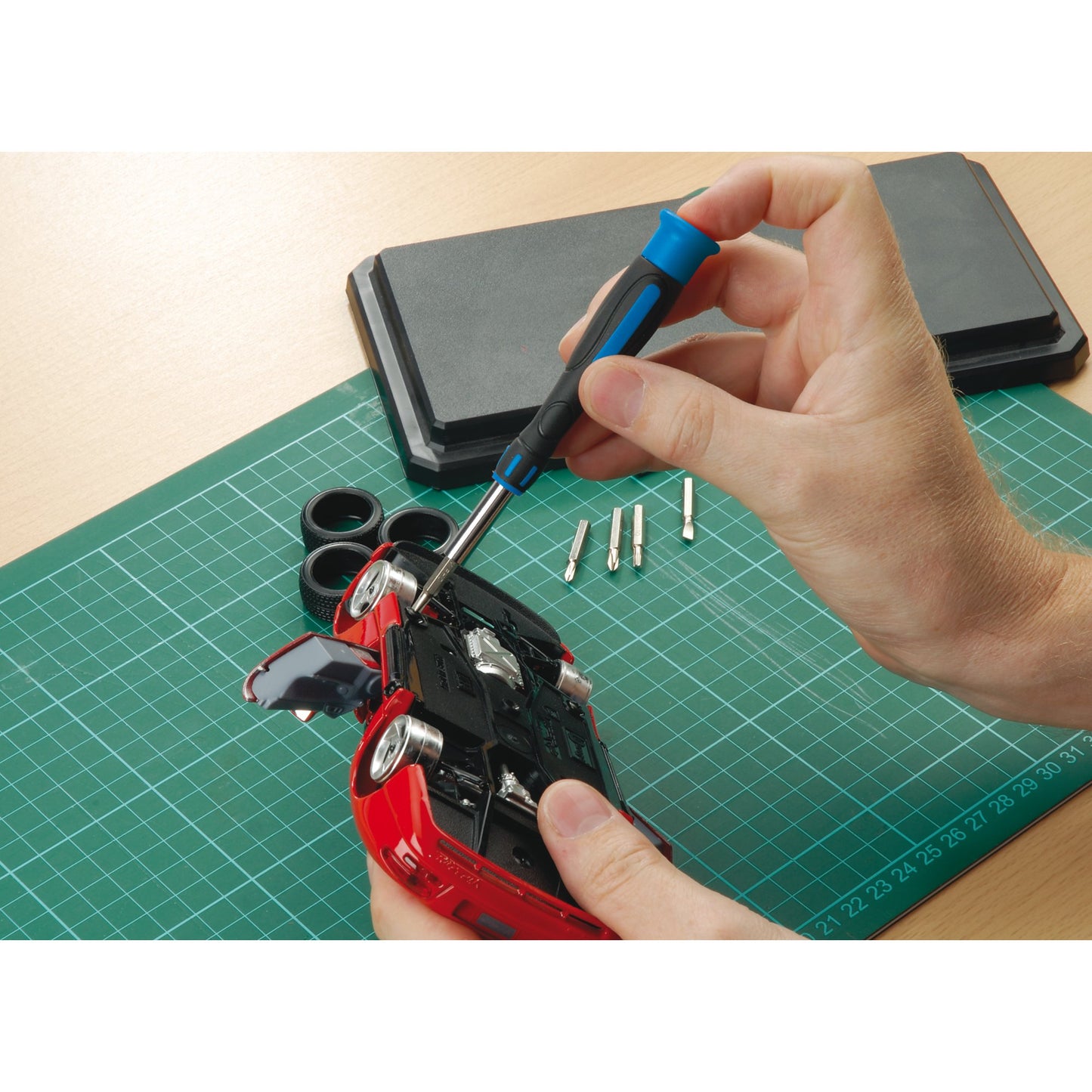 ****Draper Soft Grip Precision Screwdriver & Bit Set 31 Piece 09550