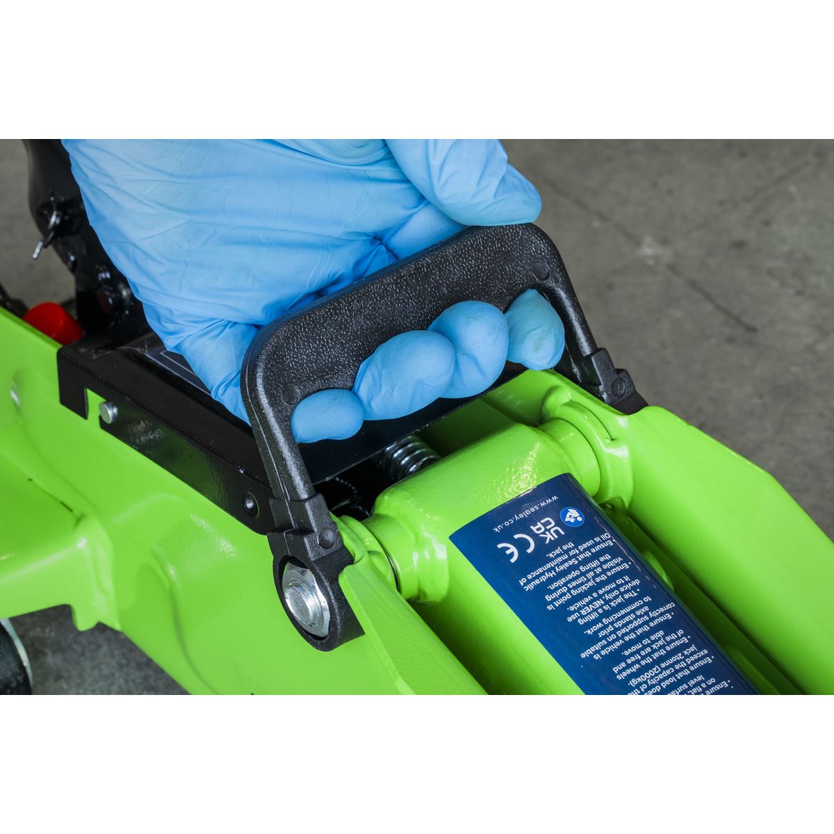 Sealey Trolley Jack 2 Tonne Hi-Vis Short Chassis with Storage Case 1050CXDHV