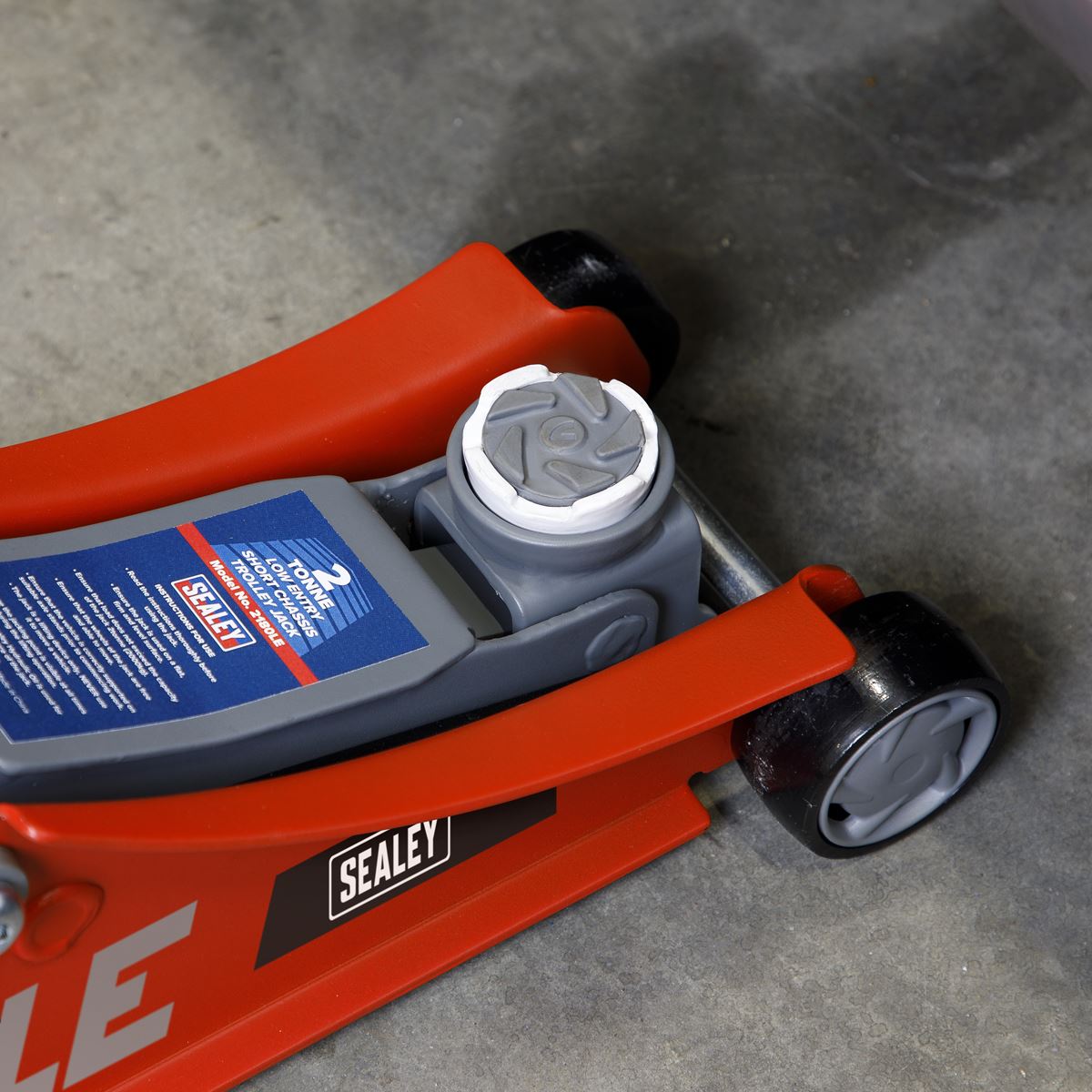Sealey 180� Handle Trolley Jack 2 Tonne Low Profile Short Chassis - Red 2180LE