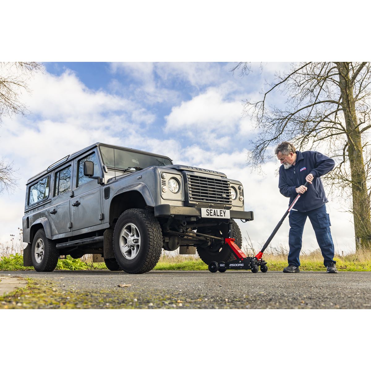 Sealey Big Wheel Hybrid Trolley Jack for Off-Road Vehicles, SUVs, Vans & 4x4s with Super Rocket Lift 2.5 Tonne 2500RG