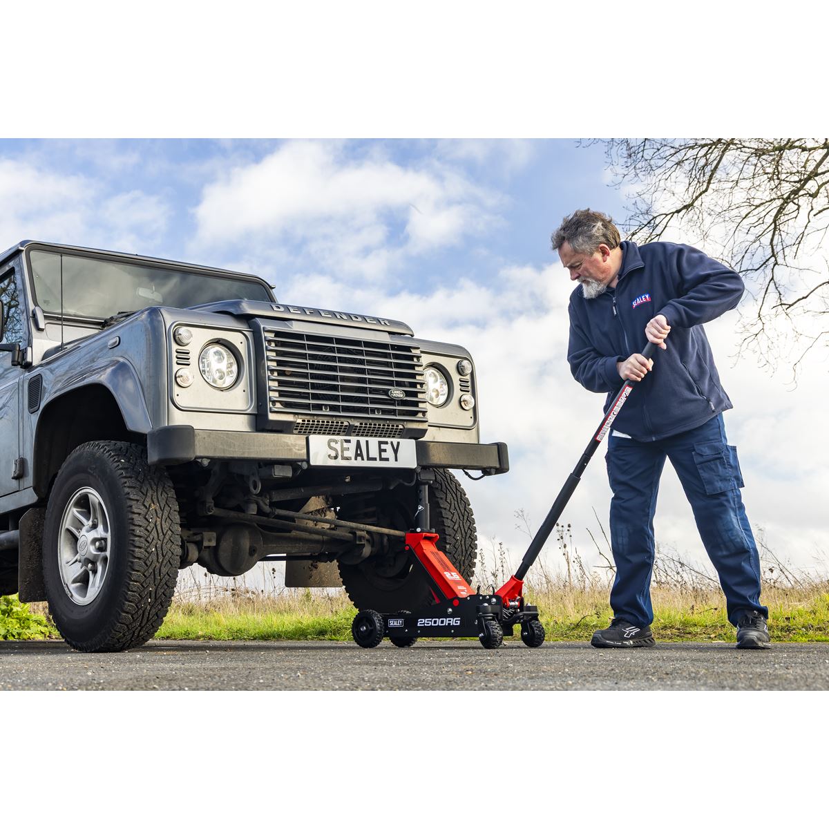Sealey Big Wheel Hybrid Trolley Jack for Off-Road Vehicles, SUVs, Vans & 4x4s with Super Rocket Lift 2.5 Tonne 2500RG