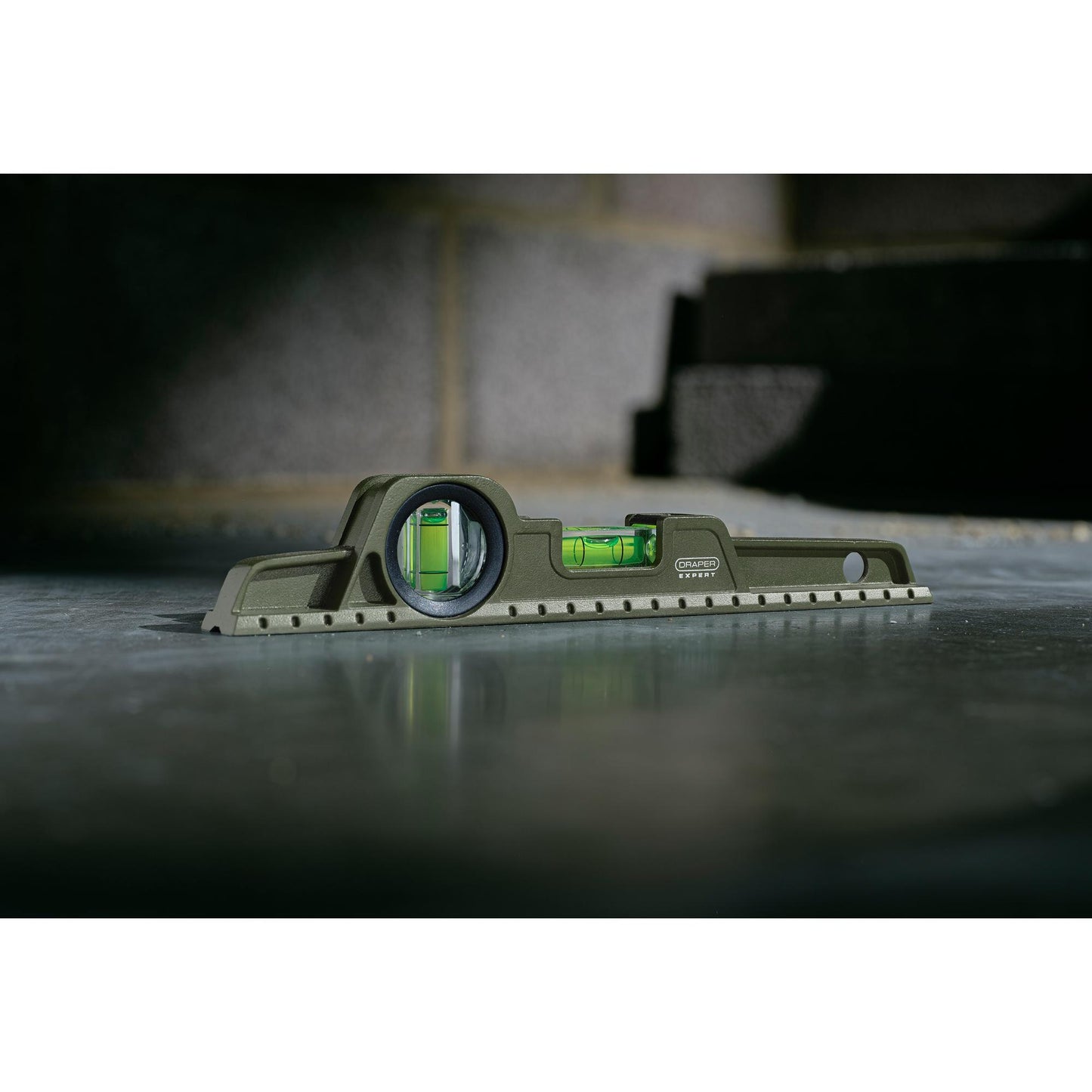 Draper Expert Magnetic Boat Level 250mm Powder Coated Finish 29089