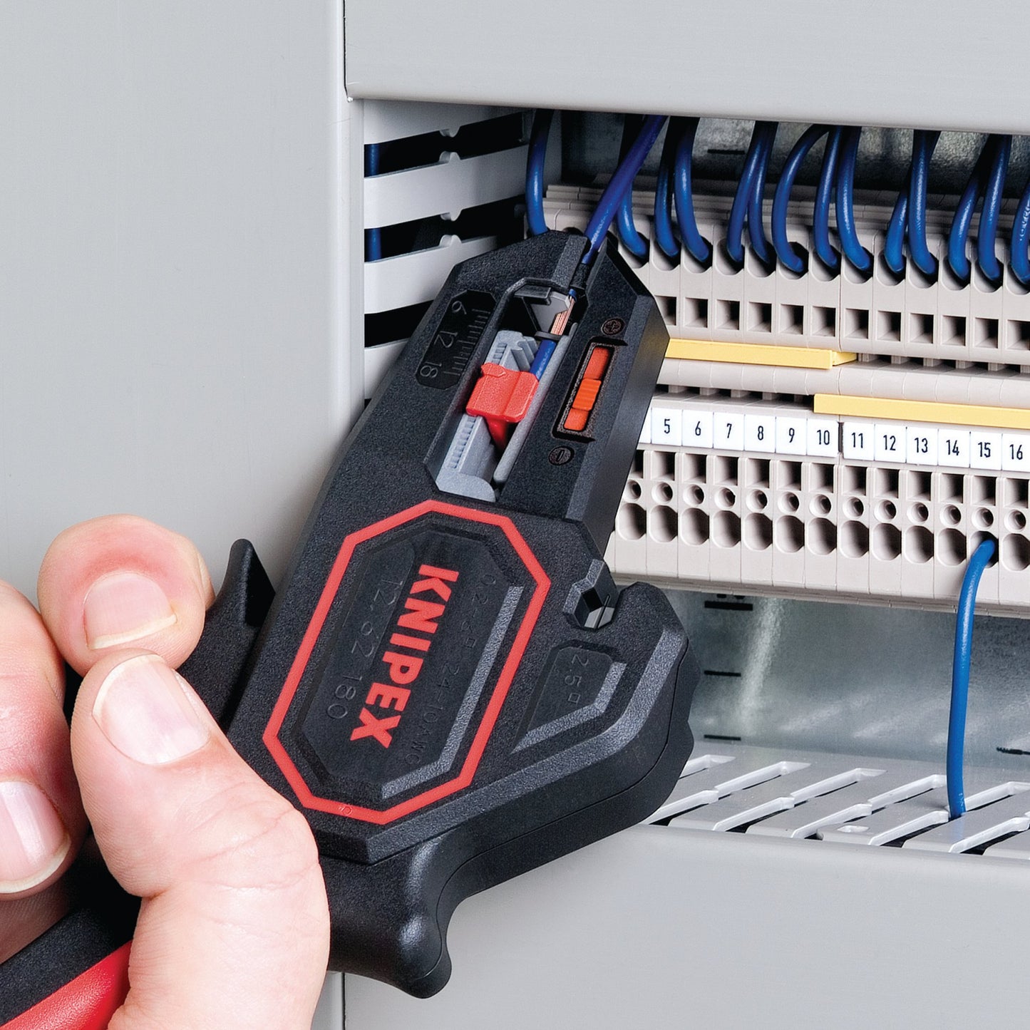 Knipex Self Adjusting Insulation Stripper Cables From 6 to 18mm 43686