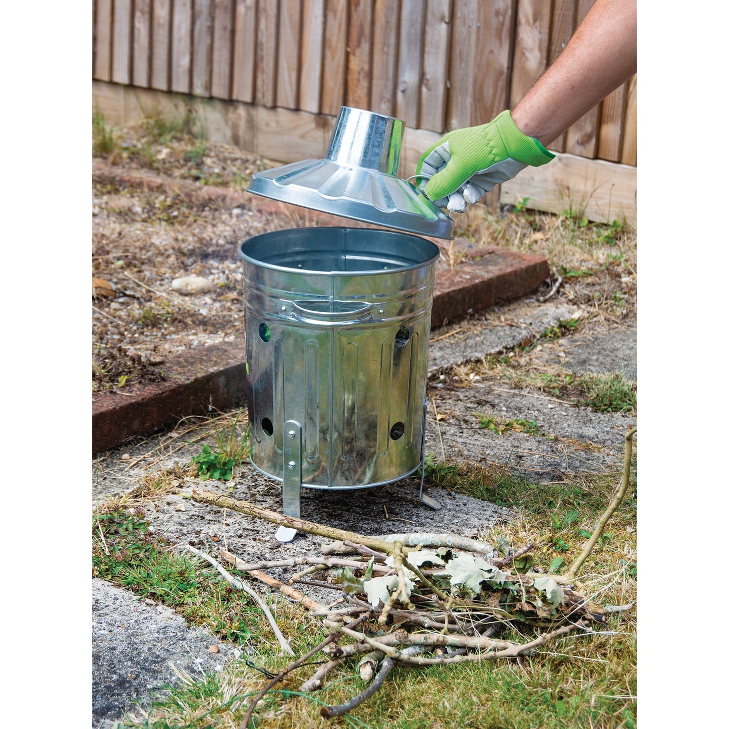 Draper Galvanised Mini Incinerator 15L Suitable For Everyday Use 53250
