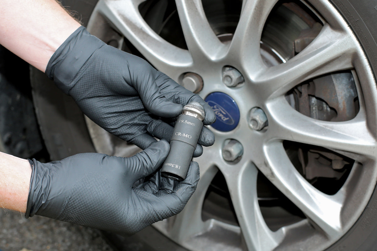 Laser Tools Double Ended Damaged Wheel Nut Socket 18.5-19.5mm 8014