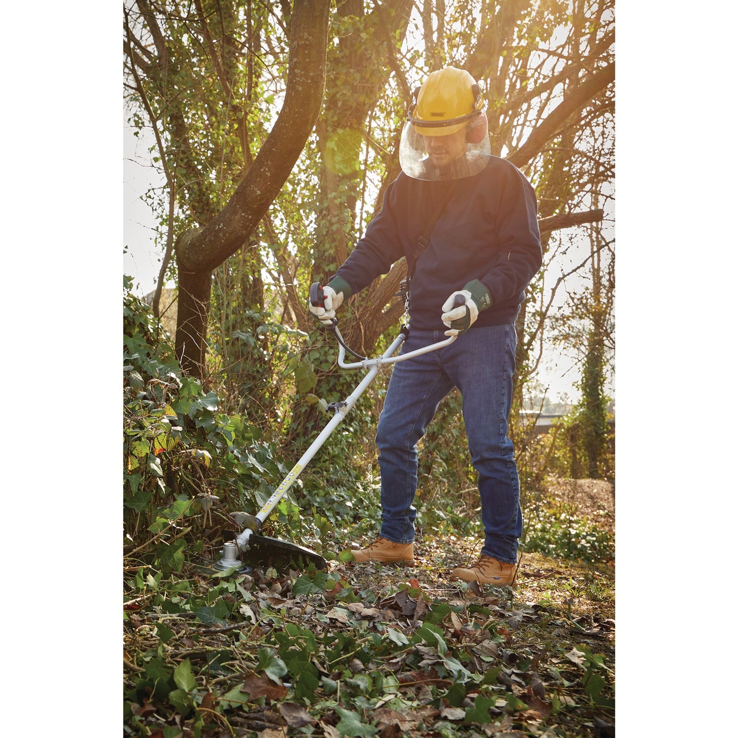 Draper 2 Stroke Petrol Brush Cutter and Line Trimmer 32.5cc Bike Handle 80880