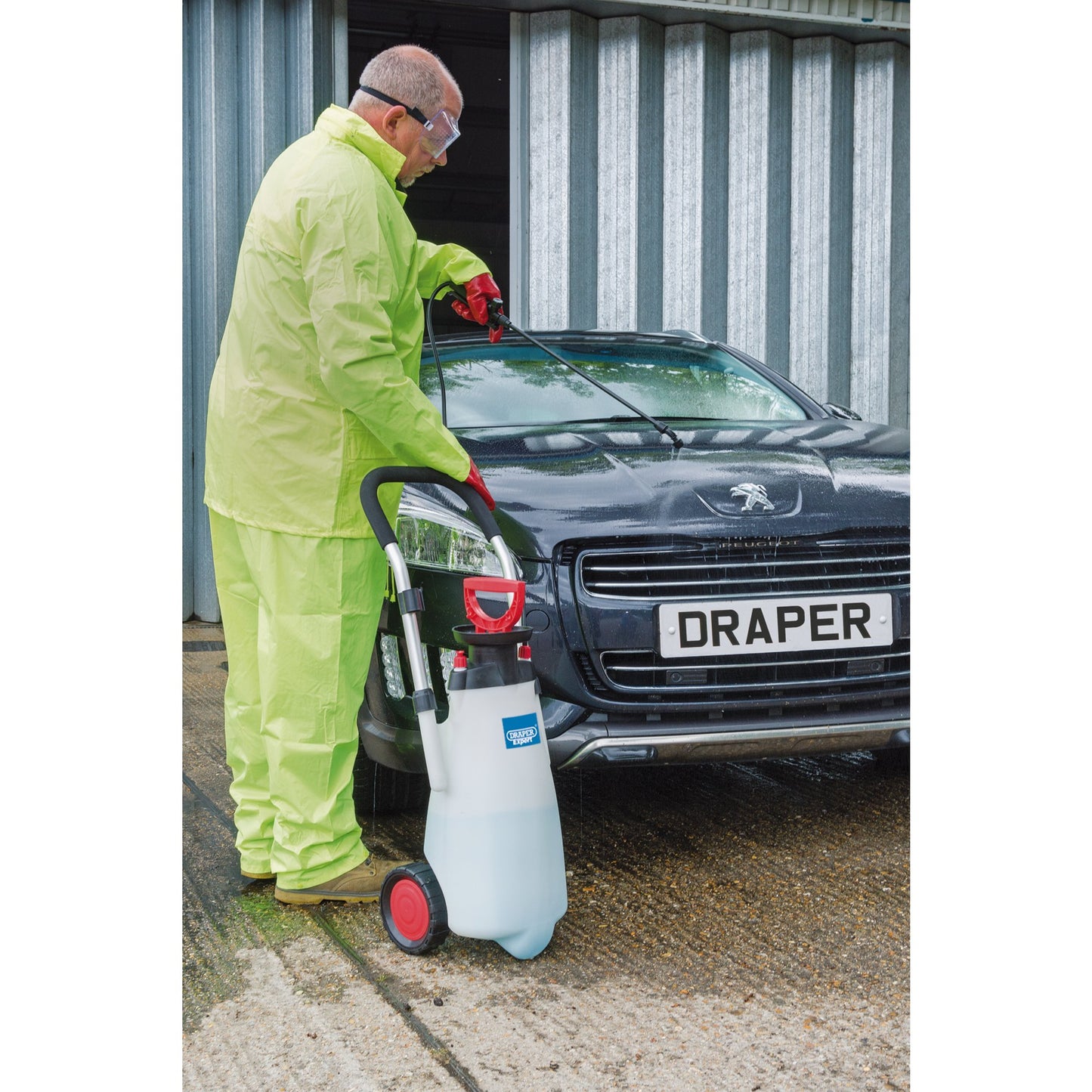Draper Expert EPDM Trolley Pump Sprayer 15L Water Herbicide And Pesticide 82583