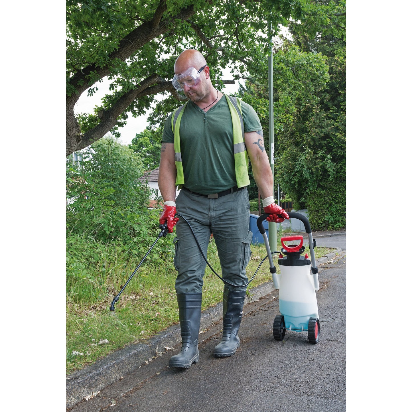 Draper Expert EPDM Trolley Pump Sprayer 15L Water Herbicide And Pesticide 82583