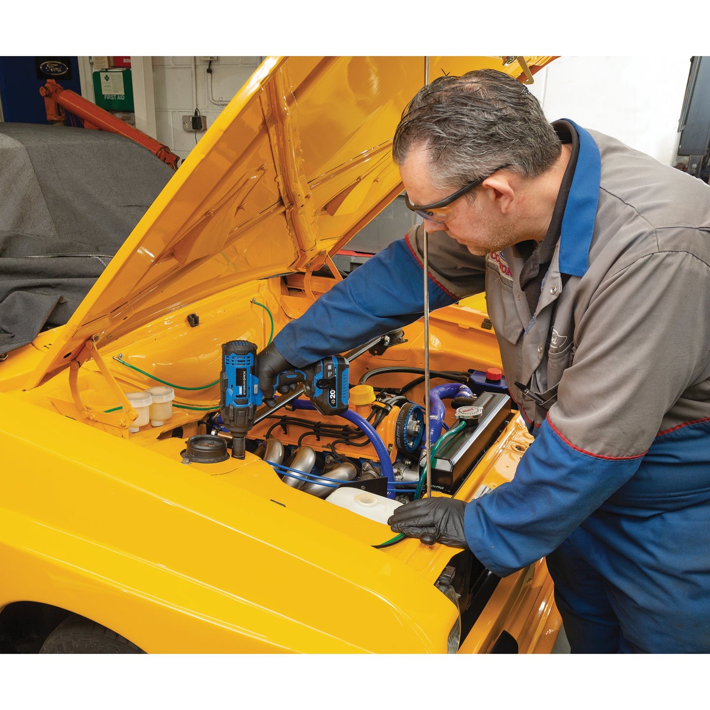 Draper Storm Force 20V Cordless Impact Wrench 1/2"D 400Nm Sold Bare 89518