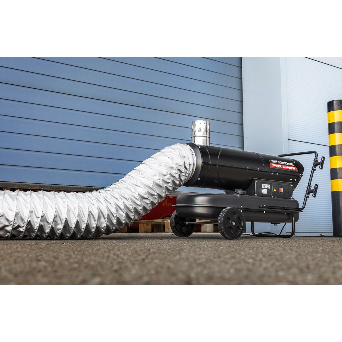 Sealey Indirect Space Warmer Kerosene Diesel 102,000Btu/hr With Wheels ABI1000
