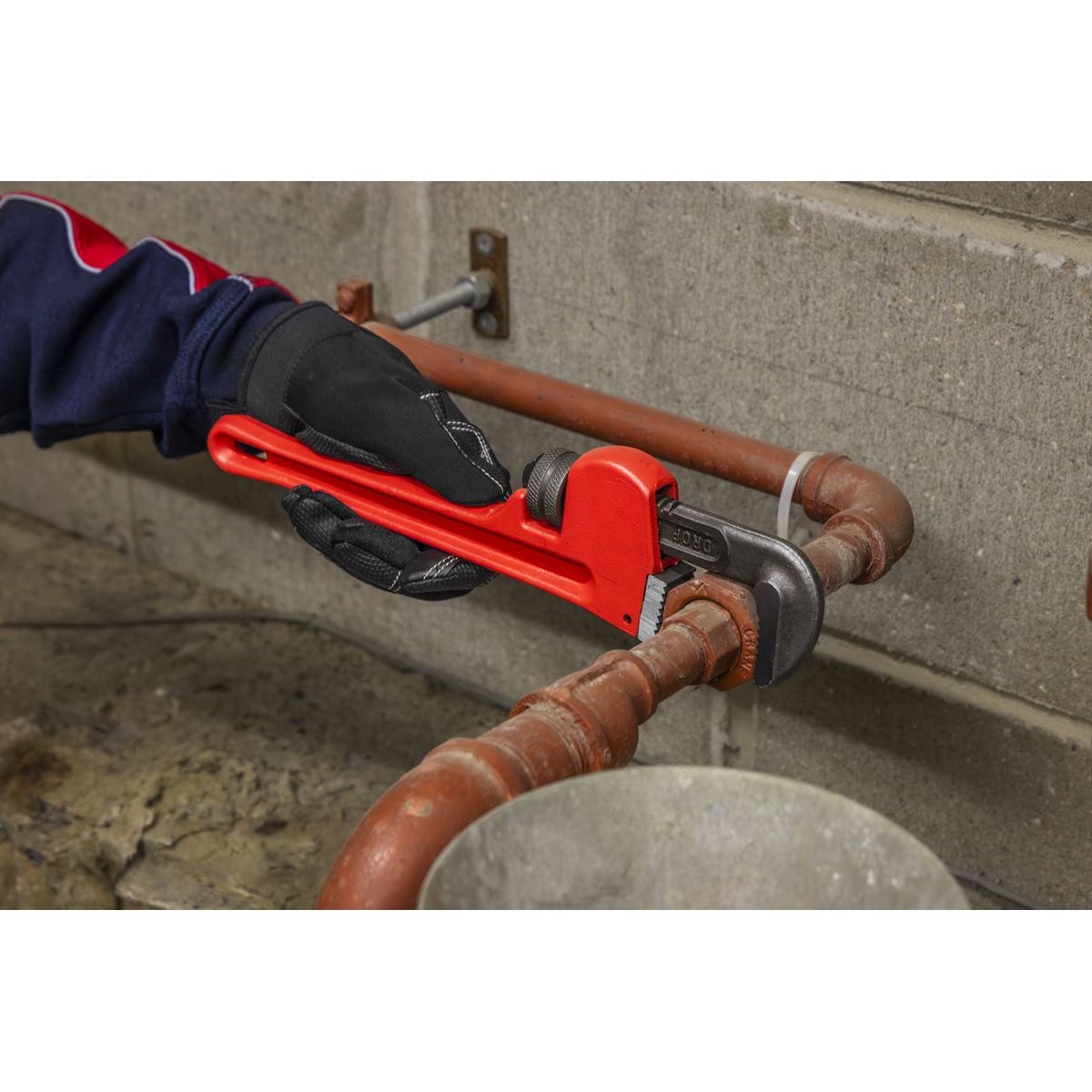 Sealey Pipe Wrench European Pattern 300mm Cast Steel AK5103