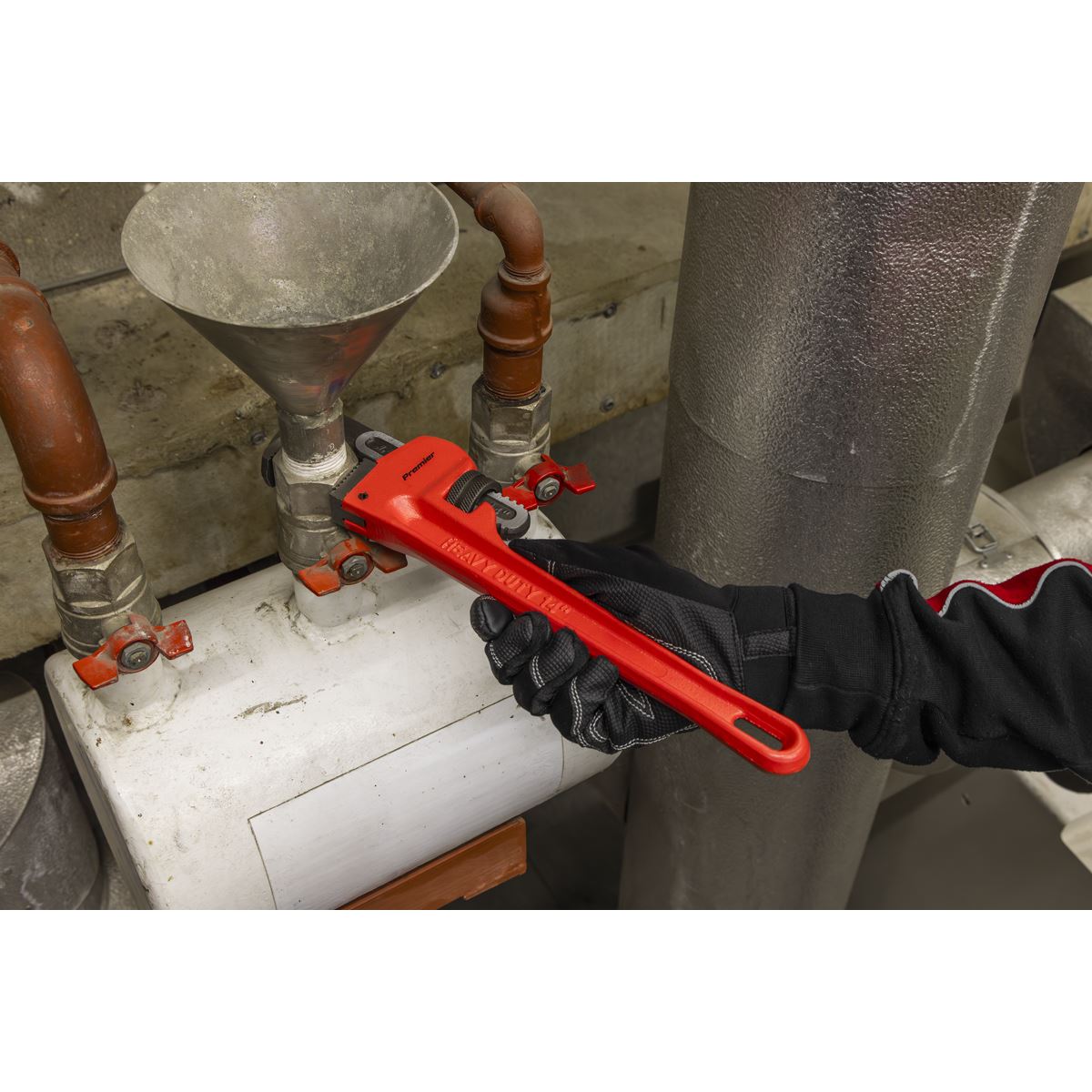 Sealey Pipe Wrench European Pattern 350mm Cast Steel AK5104