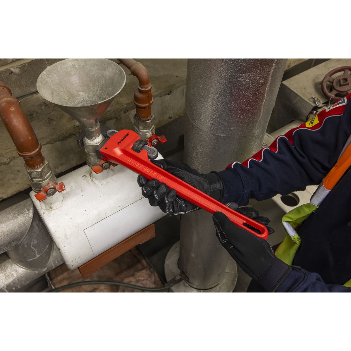 Sealey Pipe Wrench European Pattern 450mm Cast Steel AK5105