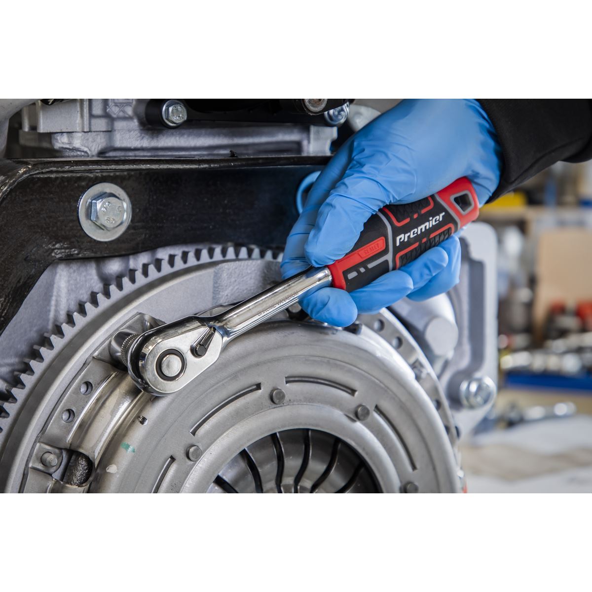 Sealey 3/8"Sq Drive Ratchet Wrench Flip Reverse 45 Tooth Comfort Grip AK8935