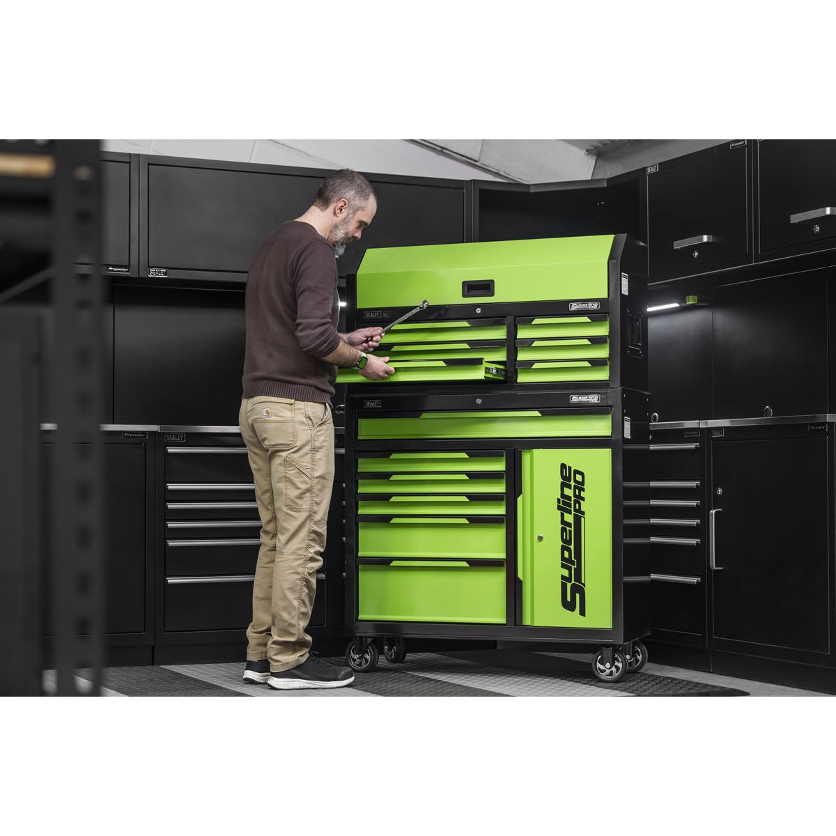 Sealey Superline Pro&reg; Topchest & Rollcab Combination 12 Drawer & 1 Door Cupboard - Green AP1080HVG