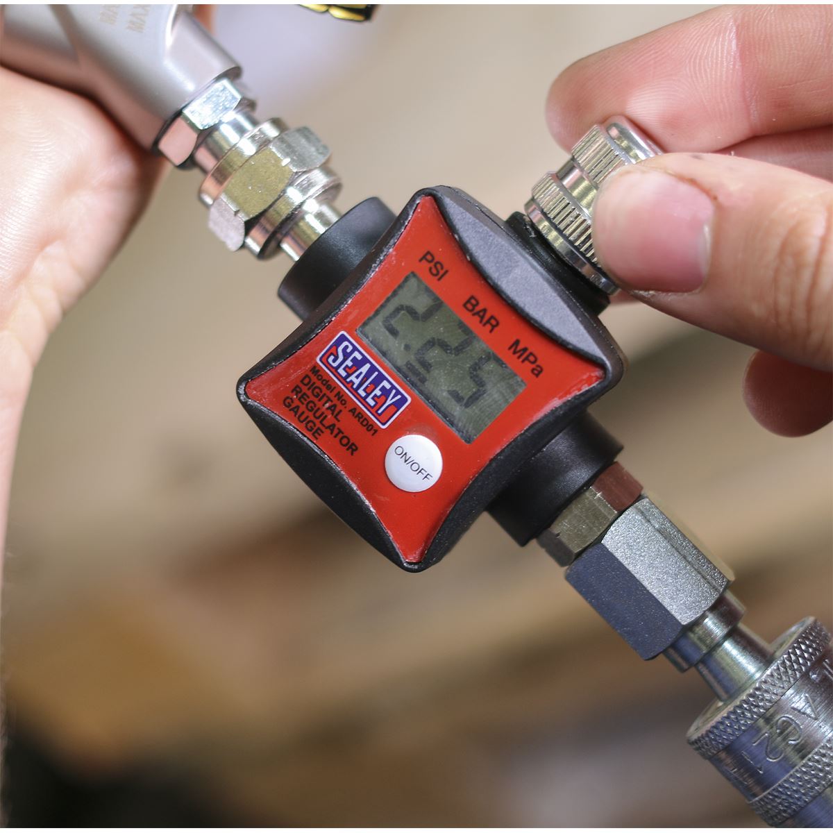 Sealey Spray Gun Digital Pressure Regulator Gauge psi bar kg/cm² or KPa - ARD01