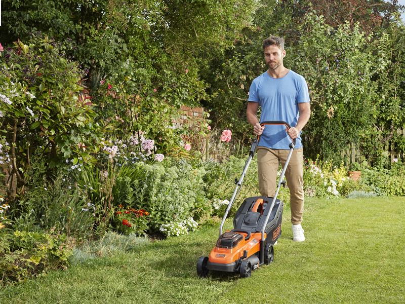 BLACK DECKER Compact Lawnmower 33cm 36V 1 x 2.0Ah Li-ion BCMW33362L1