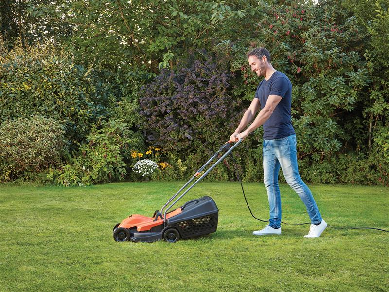 BLACK + DECKER BEMW451 Electric Lawnmower 32cm 1200W 240V B/DBEMW451