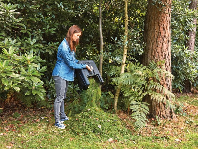 BLACK + DECKER BEMW451 Electric Lawnmower 32cm 1200W 240V B/DBEMW451